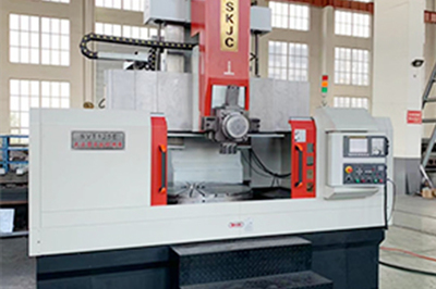 高速數控車床 普通機械制造的現(xiàn)代化引擎